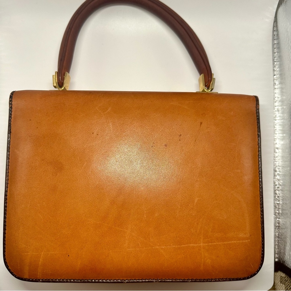 1950’s LOEWE Small Structured Soft Leather Authentic Vintage Handbag - Picture 4 of 16